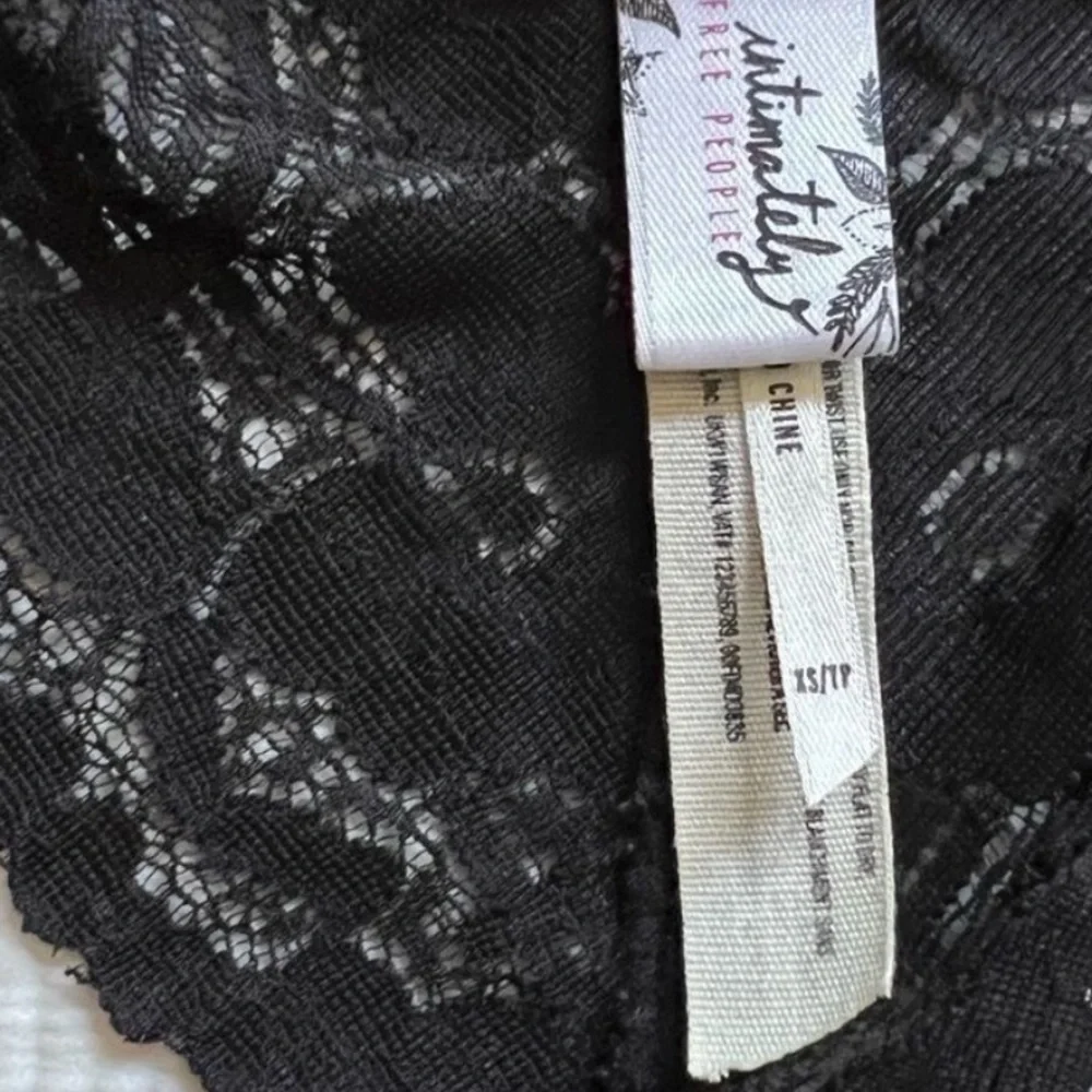 EUC! Free people lace bralette - Picture 5 of 5